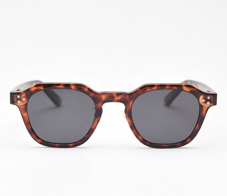 Sable sunglasses in glossy tortoiseshell with dark grey lenses